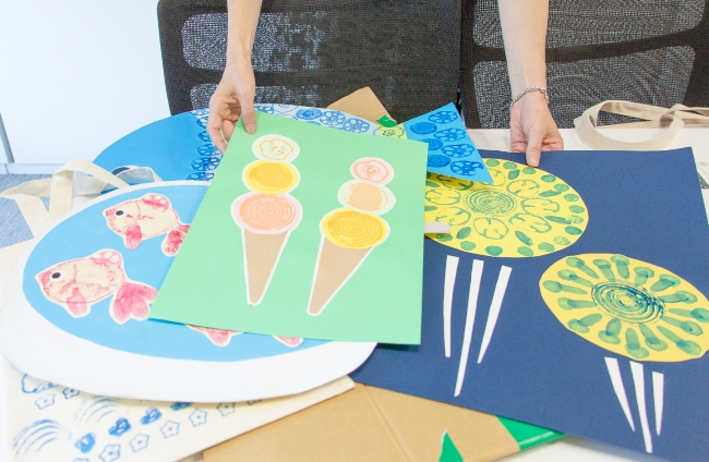 野菜スタンプを押していろいろなアート作品に仕上げた事例。これなら絵の苦手なコも楽しく取り組めそう!