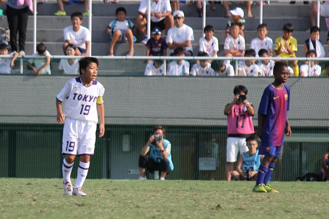 同点ゴールでバルサを脅かした東京都 U-12の吉荒 開仁選手。