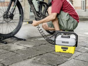 ↑泥で汚れた自転車を洗う場合に便利