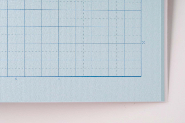 【機能派POINT】長岡技術科学大学と製紙メーカー王子HDの研究で、凹凸のある青色の紙に書くと、集中力が高まることが明らかに。